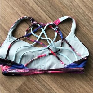 Lululemon Free To Be Bra